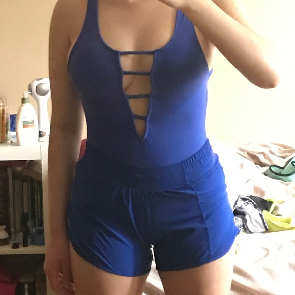 🌸 SOLD🌸Refl. Lululemon Hotty Hot ShortII 2.5” - Picture 1 of 4